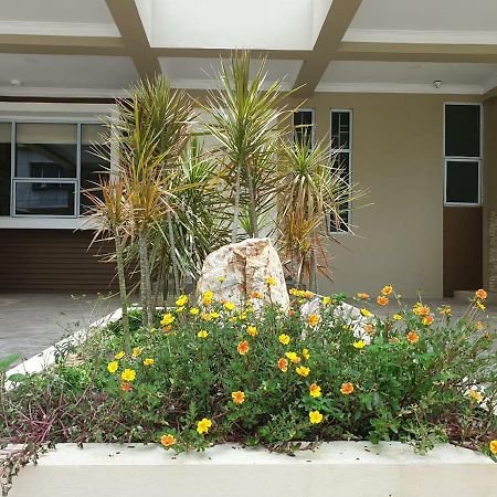 Batam Danka@Taman Golf Residence מראה חיצוני תמונה